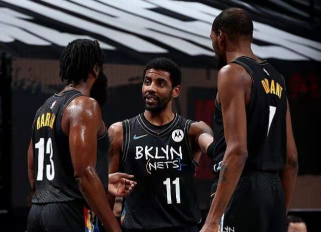 西媒：尤文、法兰克福以及斯图加特询价皇社中场苏契奇（西媒称：尤文、法兰克福与斯图加特已就皇社中场苏契奇进行询价）