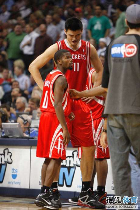 帕克：曼联买拉门斯是质的提升，跟奥纳纳相比他太像个门将了（帕克：拉门斯若加盟曼联将带来质变，相较奥纳纳他更像门将）