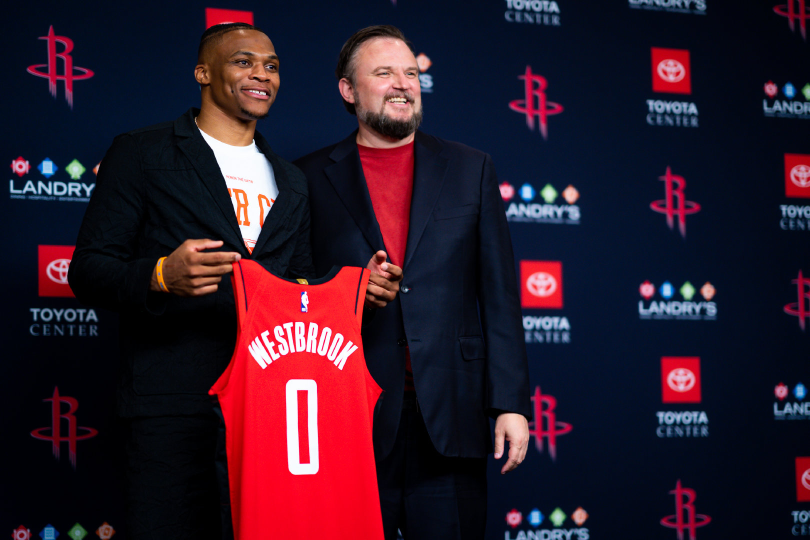 豫媒：河南队遗憾没能一“黑”到底，最大问题是战术选择失误（豫媒评河南队：黑马之势未能延续，关键败笔在战术决策）