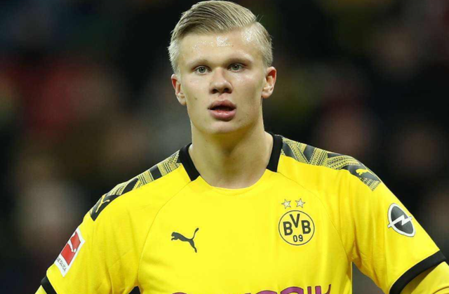 卡里克：曼联掌控了本场比赛，维拉进的球都是逆风球（卡里克：曼联占据主动，维拉的进球皆为逆势而来）