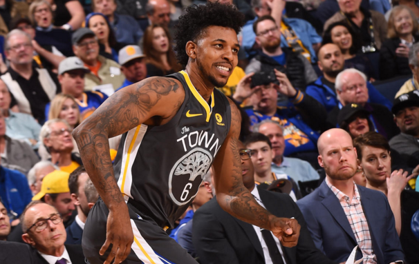 段永平问王石为何仍在创业，回应称因热爱（段永平问王石为何坚持创业，王石：因热爱）