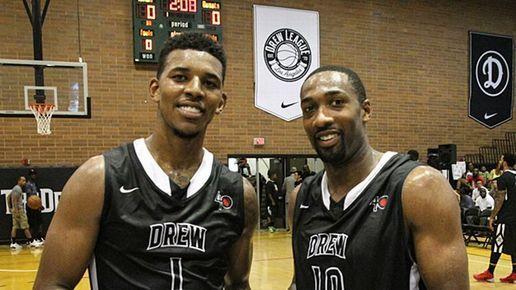 曼联近9场英超仅1负，4胜3平状态回升（曼联英超近9战4胜3平仅1负，状态回暖）