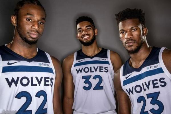 赛后，社媒已经炸了（赛后，社媒沸腾了）