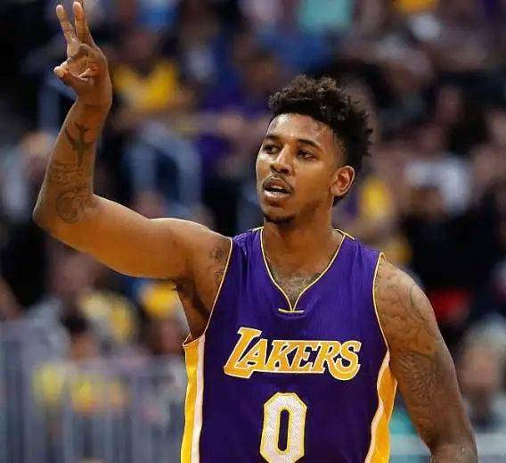 说唱歌手GAI祝贺铜梁龙冲超成功，官方回复：GAI哥我们做到了（GAI发文恭喜铜梁龙成功冲超，官方回应：GAI哥，我们做到了）