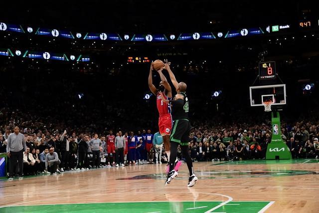 成功转型，米体：库普梅纳斯已成尤文不可或缺的组织型后卫（米体：库普梅纳斯顺利完成转型，已是尤文不可或缺的组织型后卫）